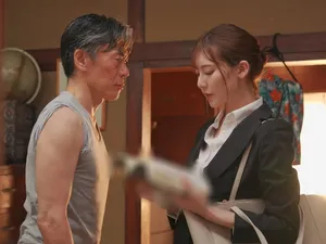 Gạ được em teen 18 tuổi ngoài bờ biển