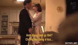 Lén lút bú buồi anh rể khi chị gái làm việc