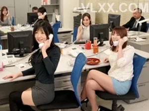 Tm-9 xxx em trong phòng tắm